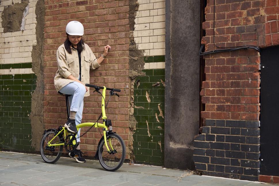 2024 Brompton Yuzu Lime - 1