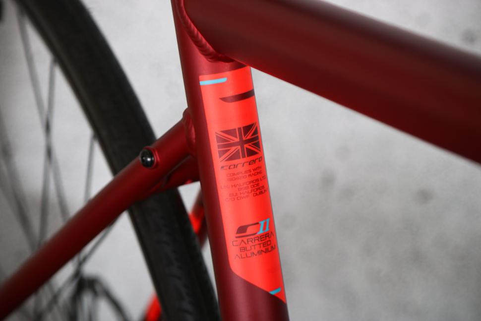 2024 Carrera Vanquish - seat tube detail.jpg