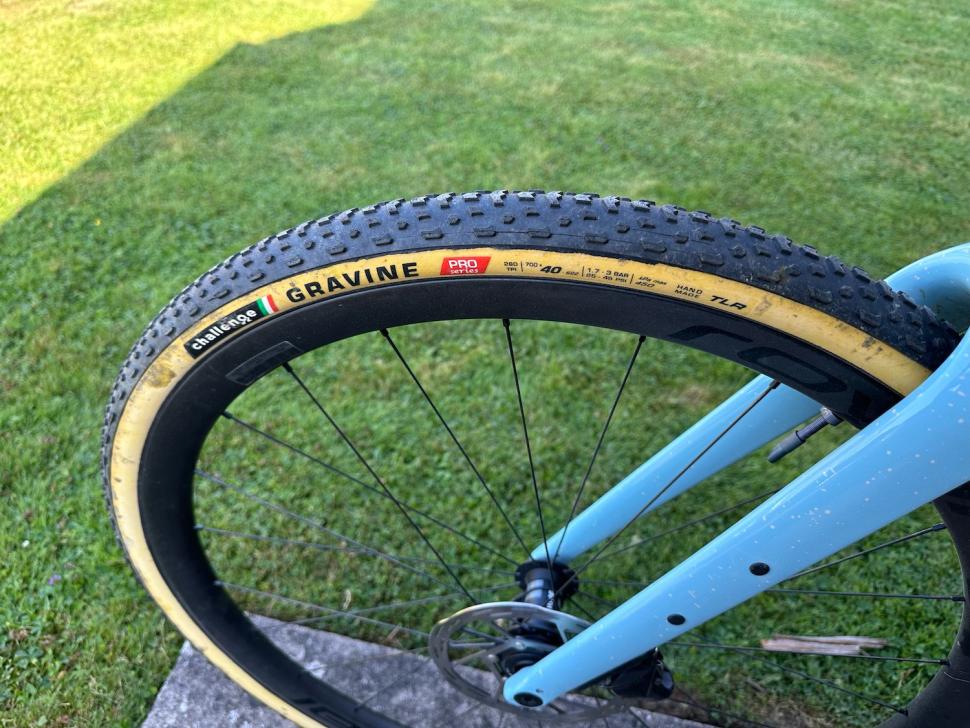 Challenge Gravine PRO Handmade Tubeless Ready Gravel Tyre