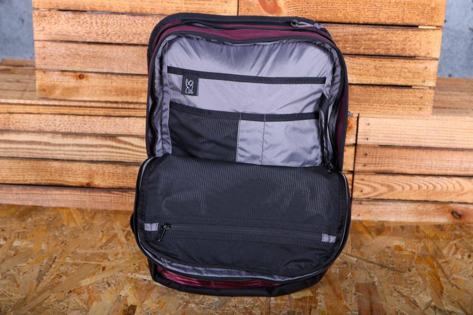 2024 Chrome Industries Hawes 26L Pack - inside.jpg