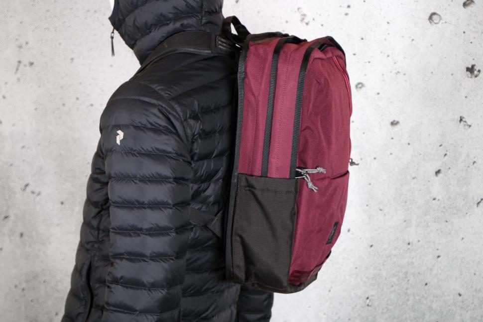 2024 Chrome Industries Hawes 26L Pack - side.jpg
