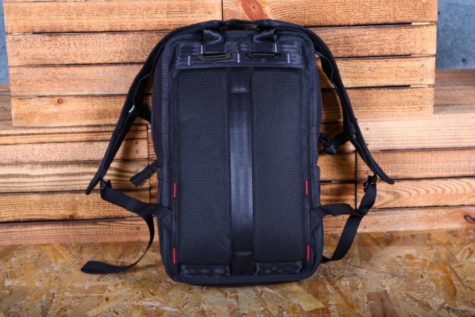 2024 Chrome Industries Hondo 18L Pack - back padding.jpg
