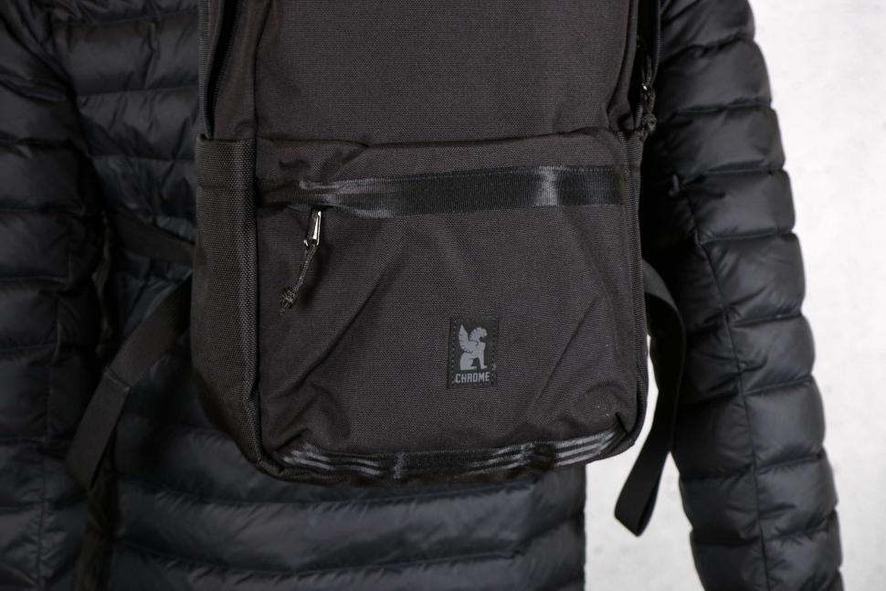 2024 Chrome Industries Hondo 18L Pack - base.jpg