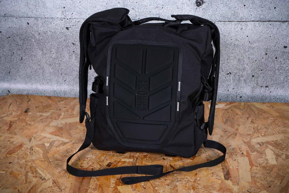 2024 Chrome Warsaw 30L Pack - back padding.jpg