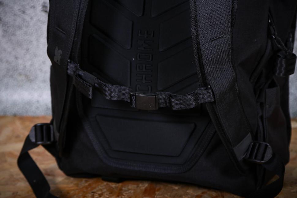 2024 Chrome Warsaw 30L Pack - chest strap.jpg