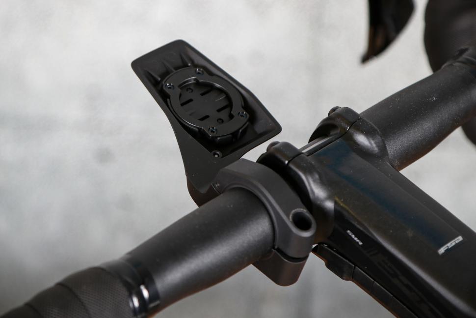 2024 Coros Dura Solar GPS Bike Computer - mount.jpg