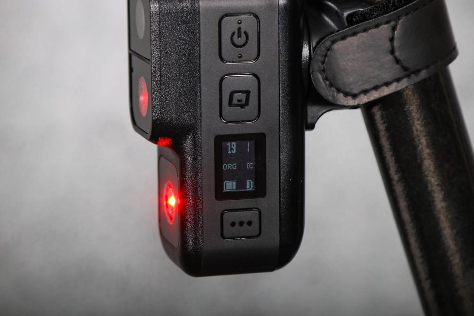 2024 Cycliq Fly6 Pro - side detail.jpg