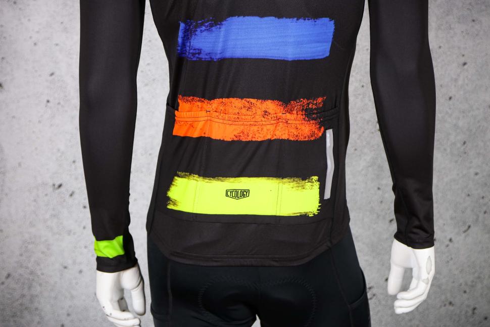 2024 Cycology Horizon Lightweight Long Sleeve Summer Jersey - pockets.jpg