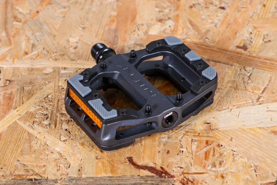 2024 DMR Flat 4 pedals - 1.jpg
