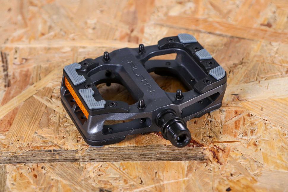 2024 DMR Flat 4 pedals - 2.jpg