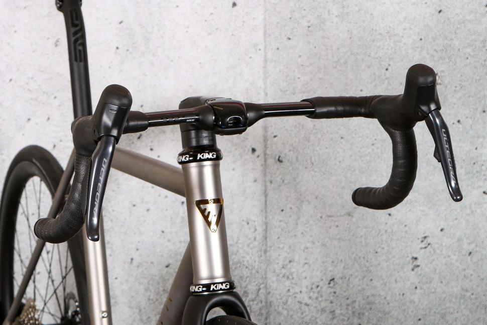 2024 Enigma Eikon - bars 1.jpg
