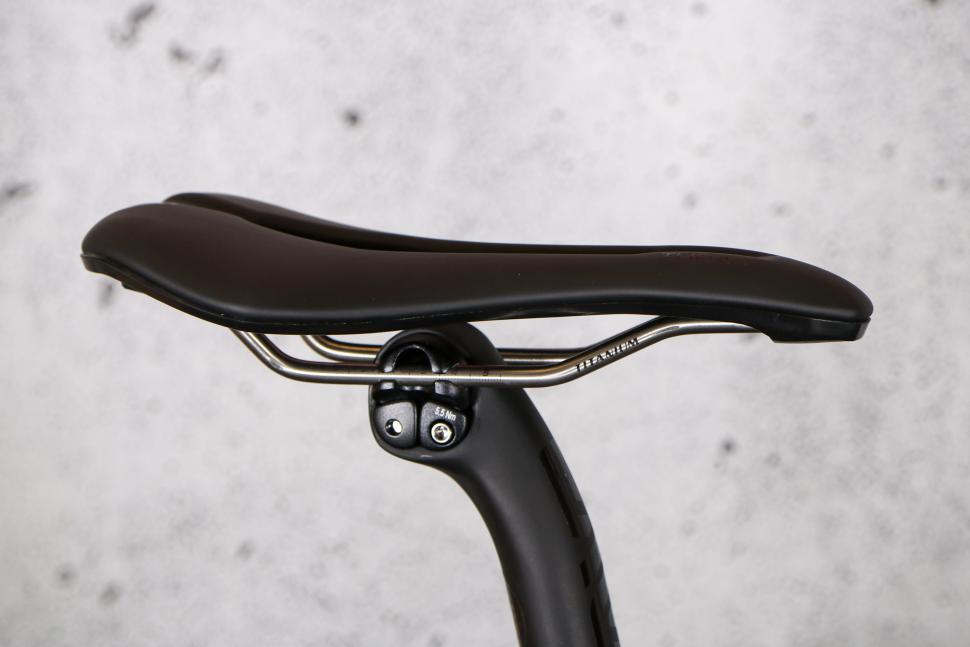 2024 Enigma Eikon - saddle.jpg