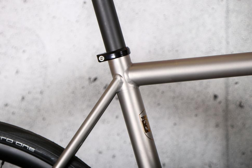 2024 Enigma Eikon - seat tube junction.jpg