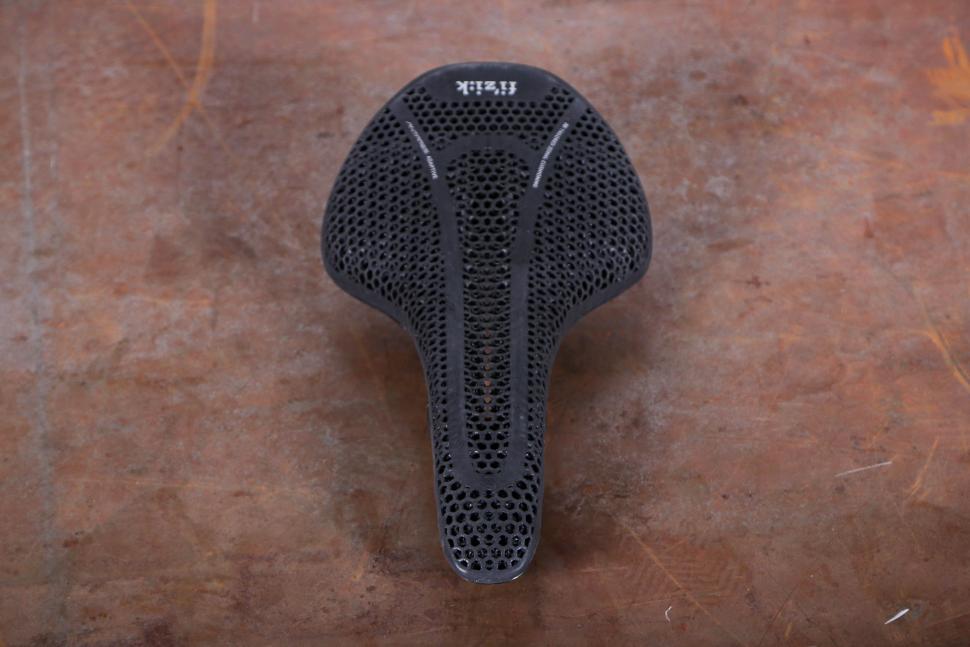 2024 Fizik Vento Antares R3 - front.jpg