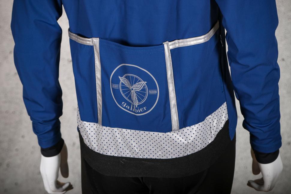 2024 Galibier Female Specific Route Training Jacket - back detail.jpg