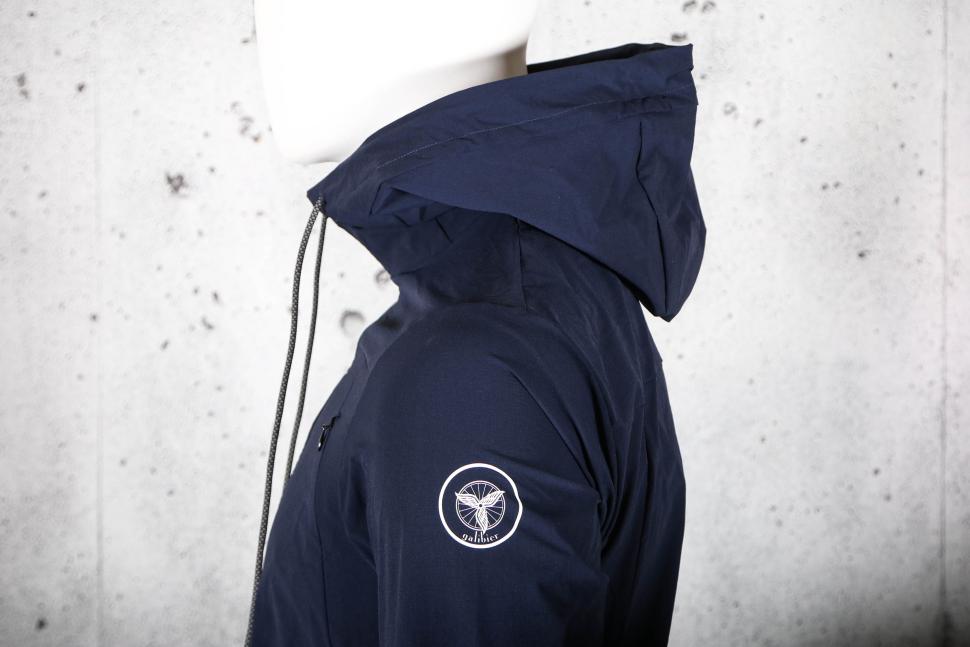 2024 Galibier Trail Wind Jacket - hood side.jpg