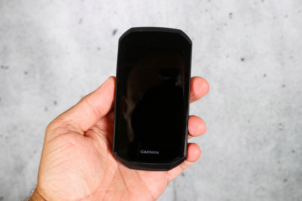 2024 Garmin Edge 1050 - unit front.jpg