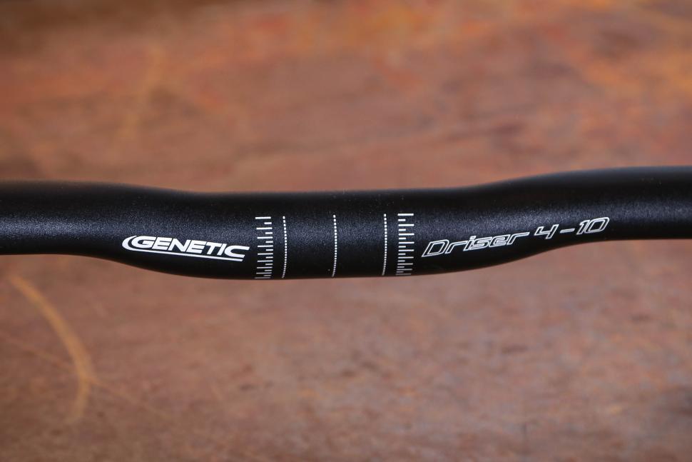 2024 Genetic Driser 4-10 handlebars - bar detail.jpg