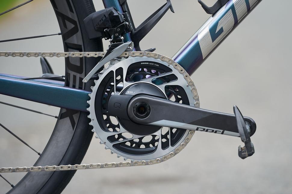 2024 Giant Defy Advanced SL 0 - crank.jpg