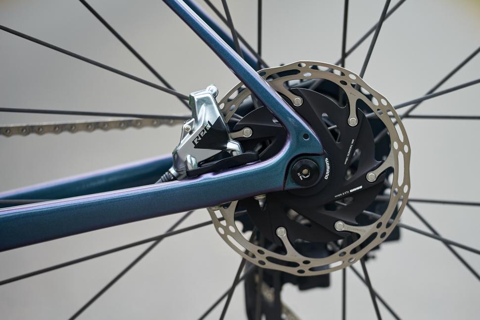 2024 Giant Defy Advanced SL 0 - rear disc brake.jpg