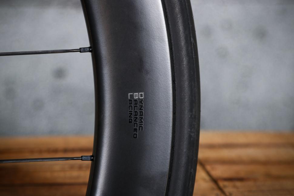 2024 Giant SLR 1 50 Disc WheelSystem - rim detail 2.jpg