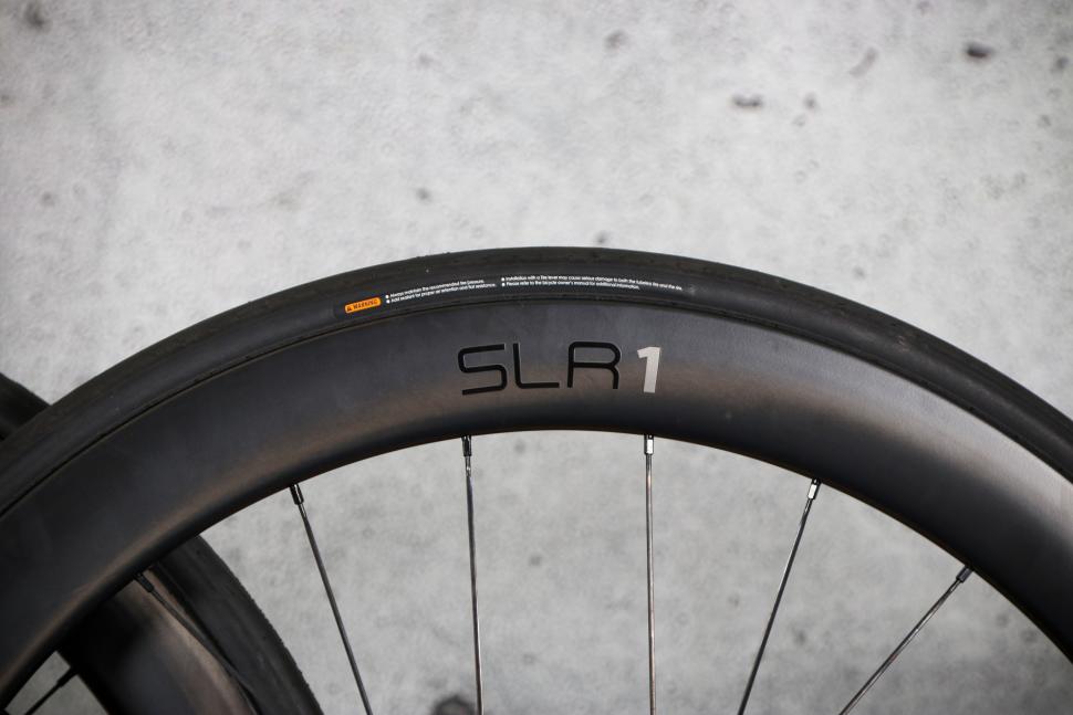 2024 Giant SLR 1 50 Disc WheelSystem - rim detail.jpg