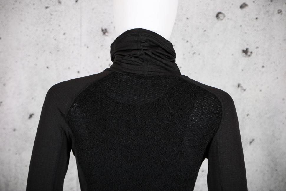 2024 Le Col Womens Deep Winter Base Layer - shoulders.jpg