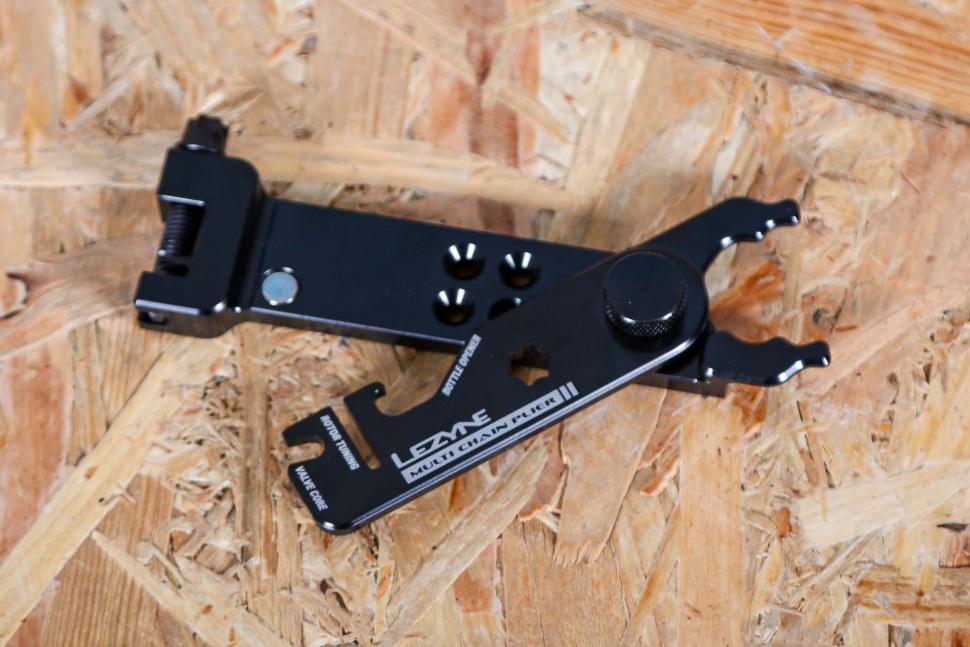 2024 Lezyne Multi-Chain Pliers - 2.jpg