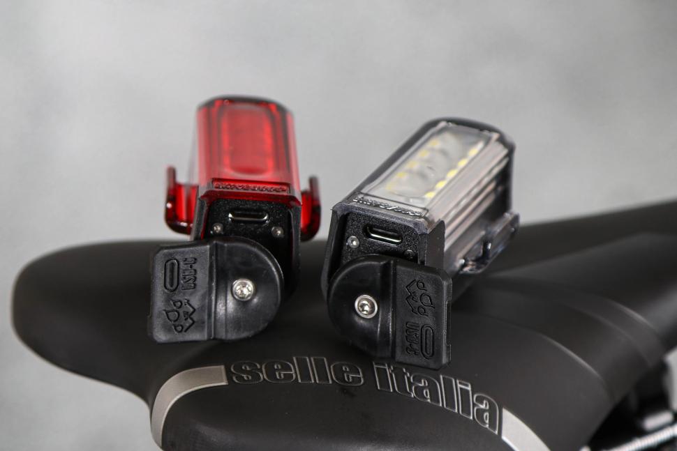 2024 Lezyne Strip Drive Pair - USB ports.jpg