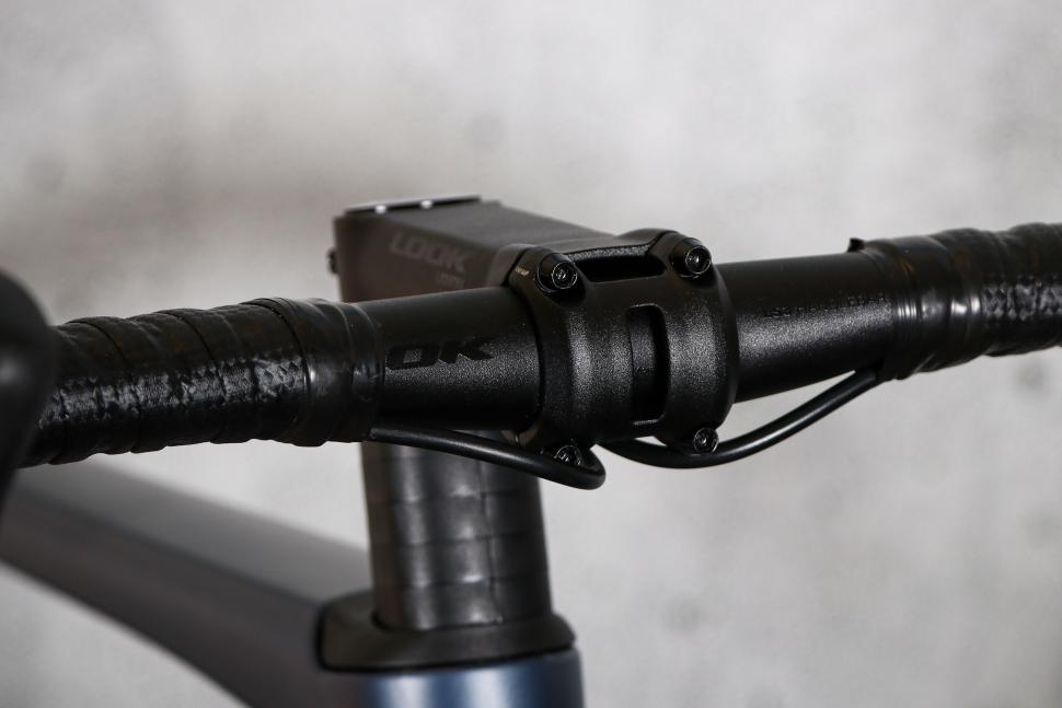 2024 Look 785 Huez 105 Di2 - bars 2.jpg