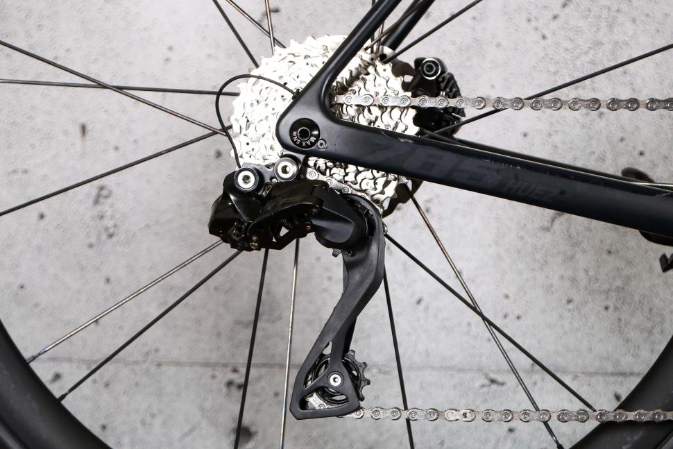 2024 Look 785 Huez 105 Di2 - rear mech.jpg