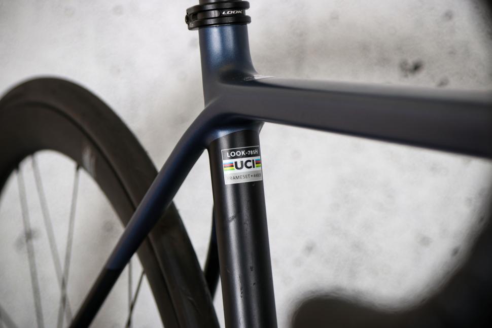 2024 Look 785 Huez 105 Di2 - USI sticker.jpg