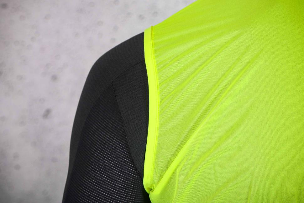 2024 Madison Flux Men's Ultra Packable Waterproof Gilet - cuff.jpg