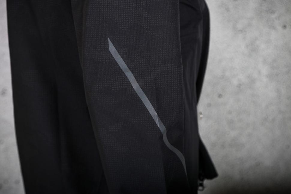 2024 Madison Roam Men's Stellar Tech 2-Layer Waterproof Jacket - sleeve detail.jpg