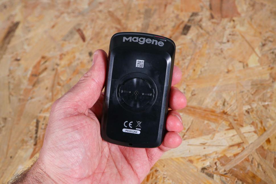 2024 Magene C606 Smart GPS Bike Computer - back.jpg