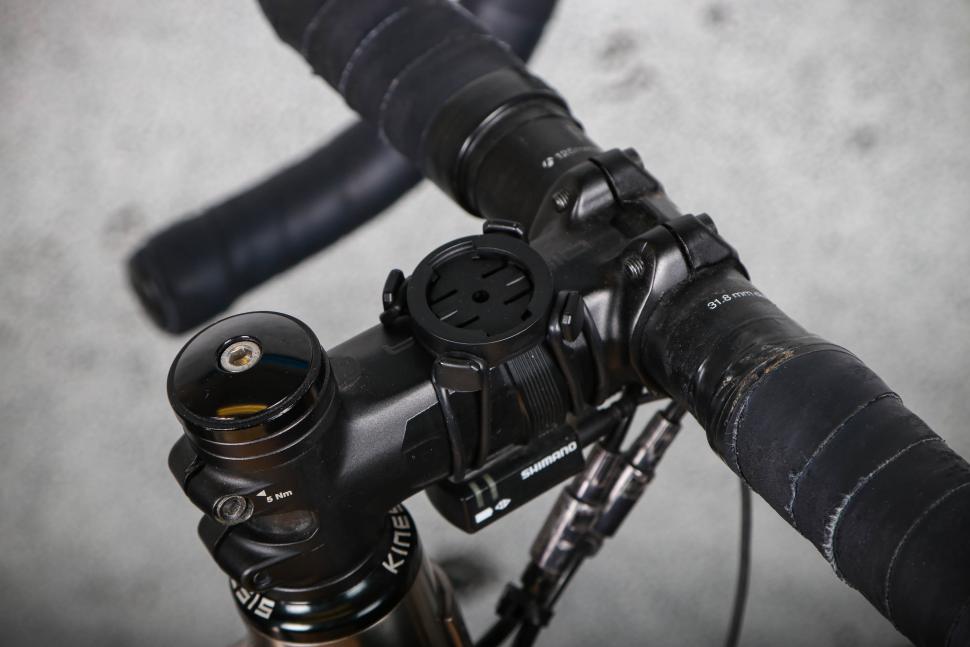 2024 Magene C606 Smart GPS Bike Computer - mount.jpg