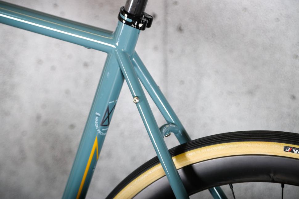 2024 Mason Cycles Resolution 3 SRAM Force - seat stays.jpg