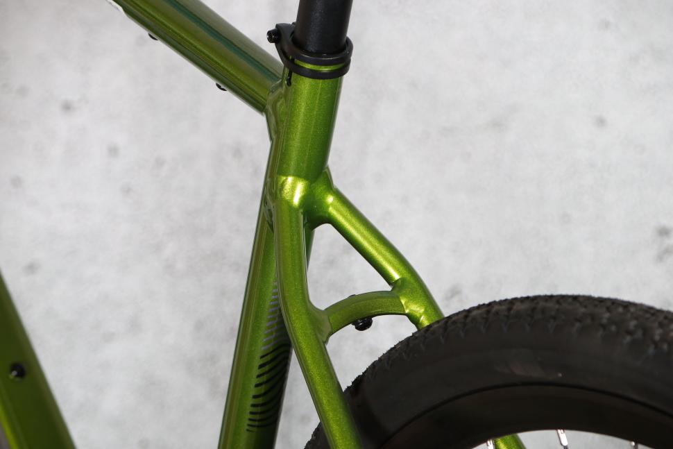 2024 Merida Silex 400 - seat stays.jpg