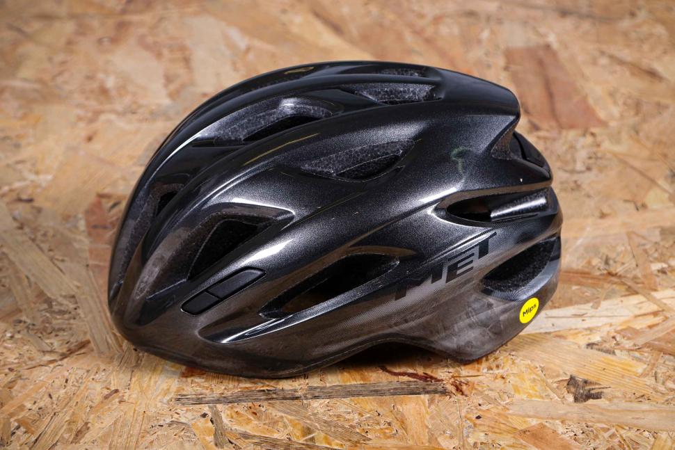 2024 Met Idolo helmet - side.jpg