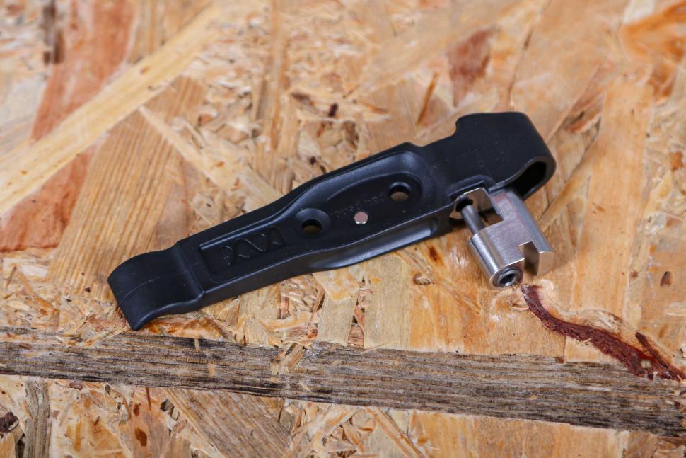 2024 Milkit Hassle&rsquo;off - chain tool.jpg