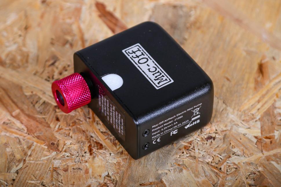 2024 Muc-Off AirMach Electric Mini Inflator.jpg