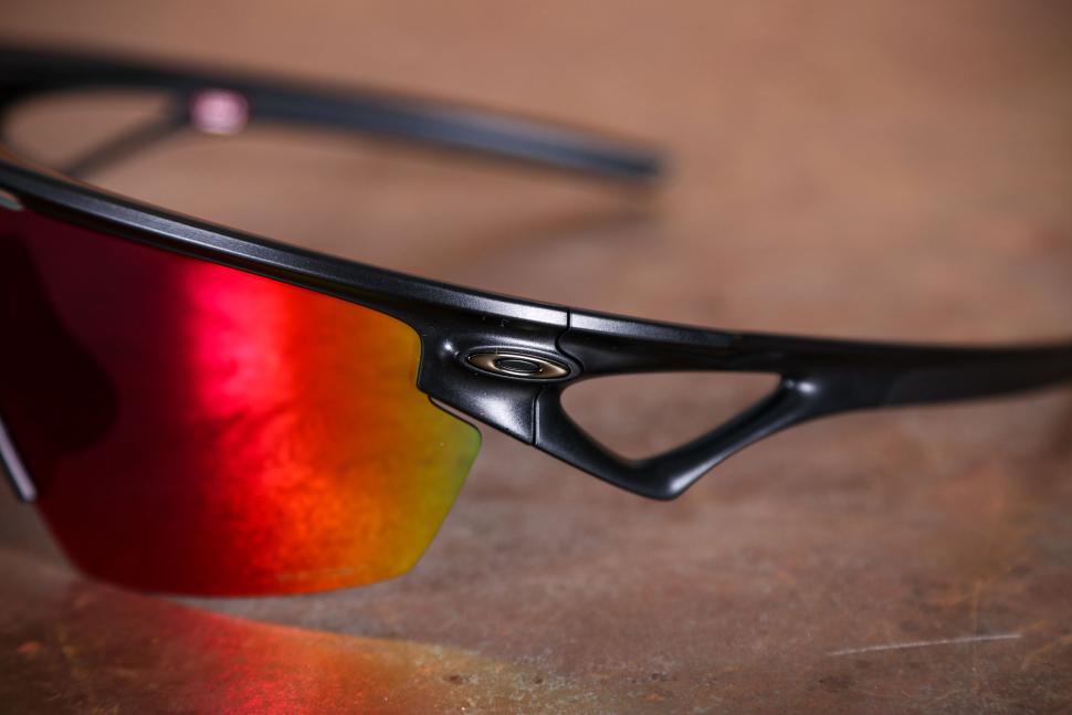2024 Oakley Sphaera sunglasses - hinge logo.jpg
