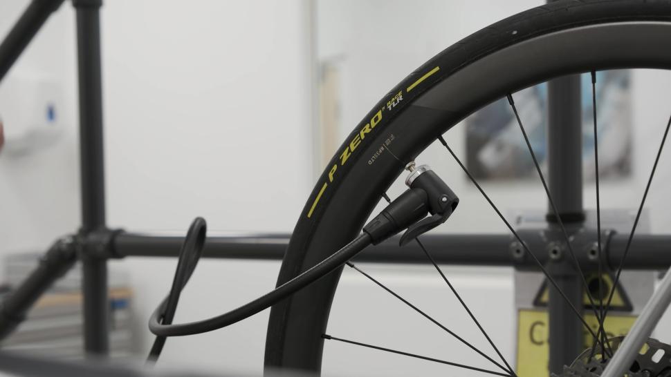 2024 Orbea Orca Silverstone testing wheel tyre pressure