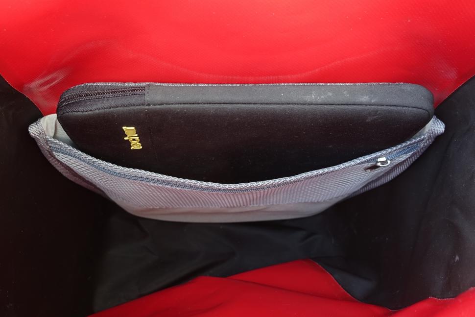 2024 Ortlieb Back-Roller interior 3.jpeg