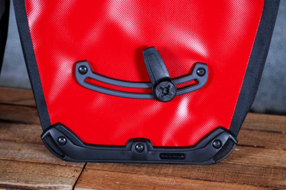 2024 Ortlieb Back-Roller - rear detail 1.jpg