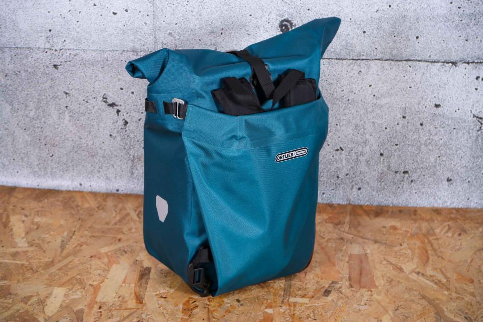 2024 Ortlieb Vario - pannier fixings cover 4.jpg