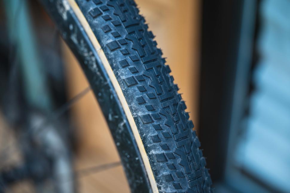 2024 Panaracer Gravelking X1 R-Line on Rim2.jpg