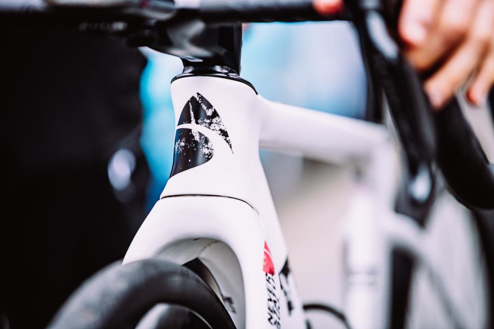 2024 Paris Roubaix Israel Premier Tech Factor Ostro Gravel - 3