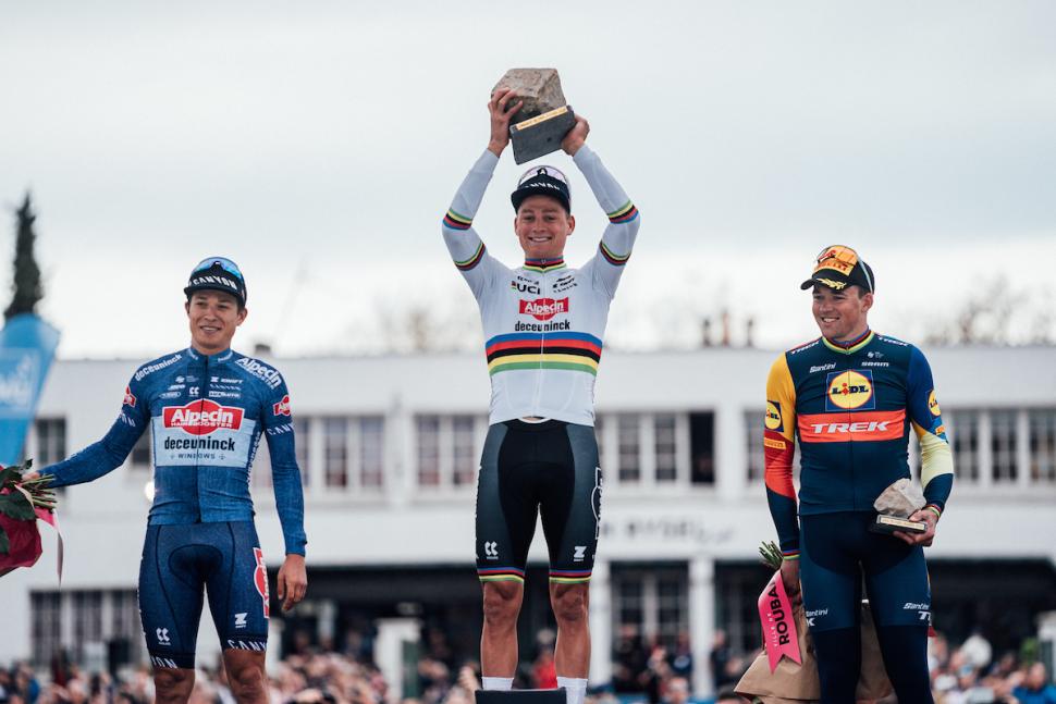 2024 Paris Roubaix podium (Zac Williams/SWpix.com)