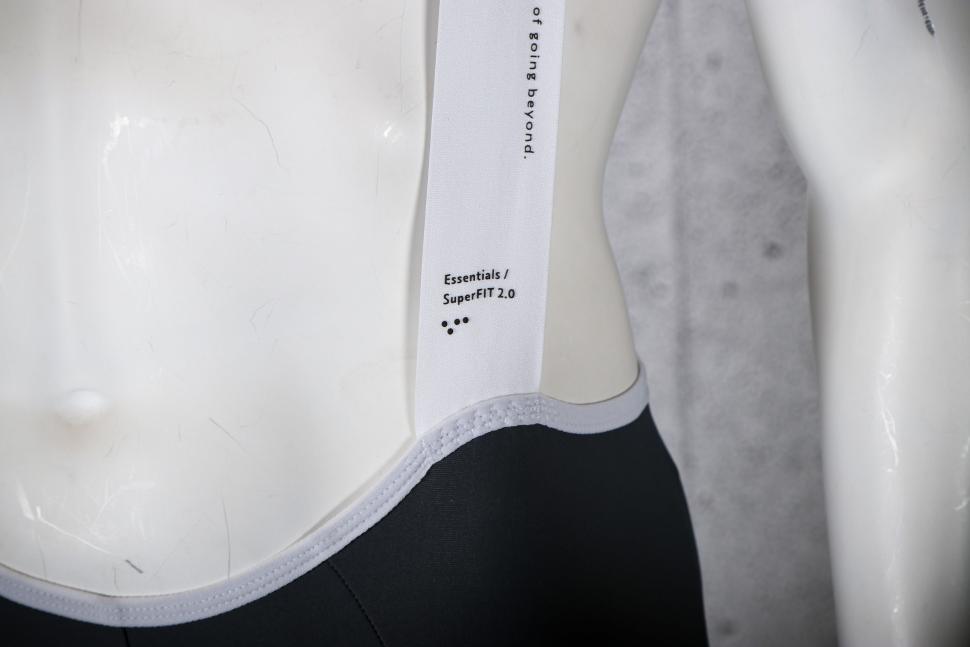 2024 Pedla SuperFit 2.0 Bib short - strap detail 1.jpg